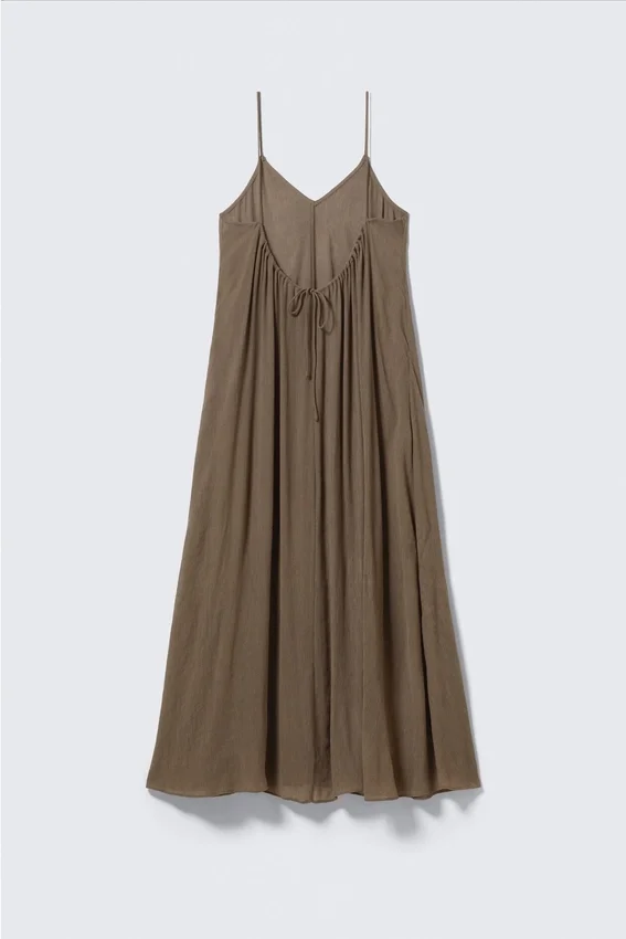 Vestido largo y fluido – Marrón Vestido largo y fluido – Marrón