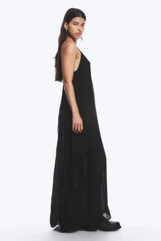 Vestido largo y vaporoso – Negro