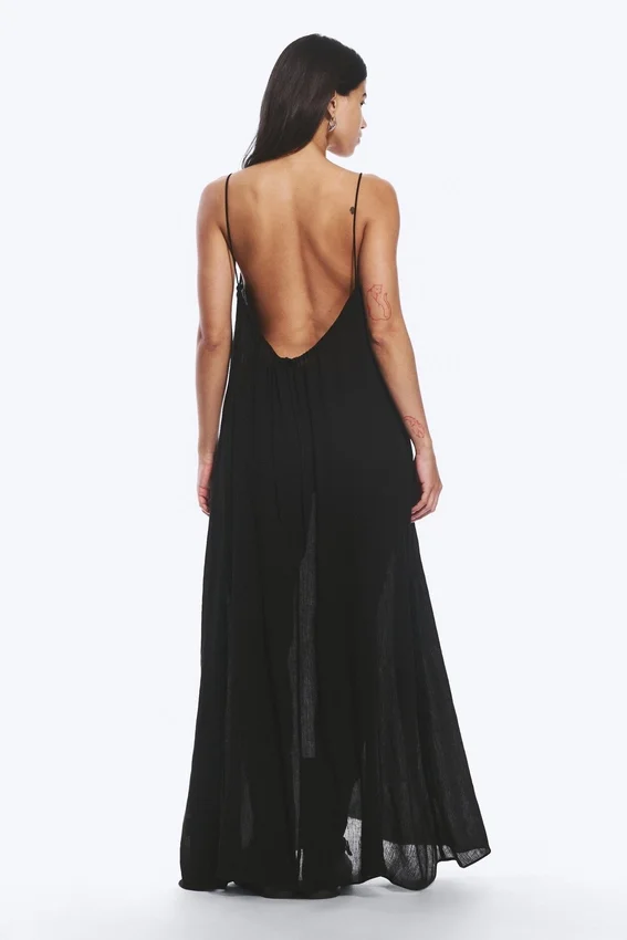 Vestido largo y vaporoso – Negro Vestido largo y vaporoso – Negro