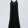 Vestido largo y vaporoso – Negro Vestido largo y vaporoso – Negro