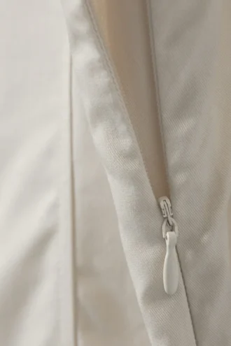 Vestido mini de sarga con pliegues y tirantes atados – Beige claro