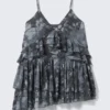 Vestido mini tipo camiseta con volantes en capas – Gris oscuro – Collage barroco