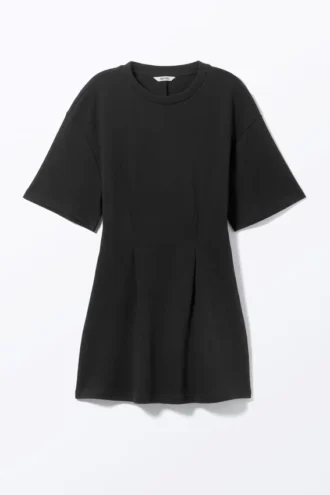 Vestido mini tipo camiseta estructurado – Negro