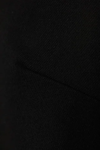 Vestido mini tipo pichi – Negro