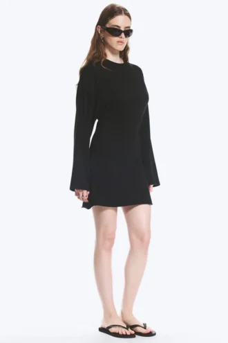 Vestido oversize de manga larga – Negro