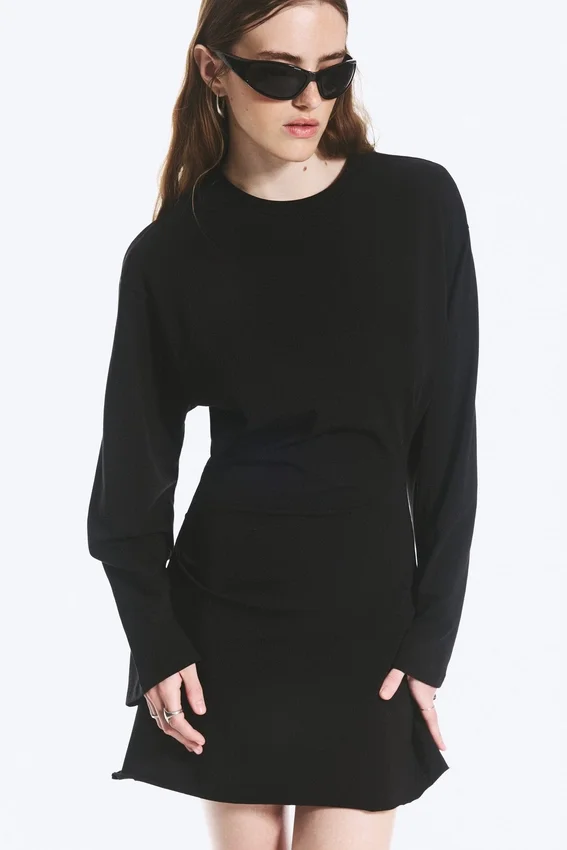 Vestido oversize de manga larga – Negro Vestido oversize de manga larga – Negro